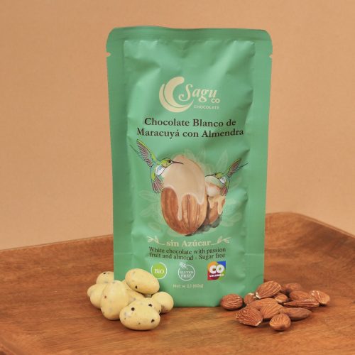 SAGU CO CHOCOLATE BLANCO DE MARACUYA CON ALMENDRAS